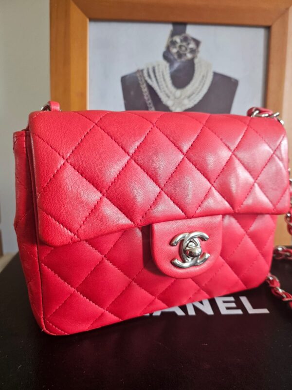 CHANEL MINI SQUARE FLAP BAG