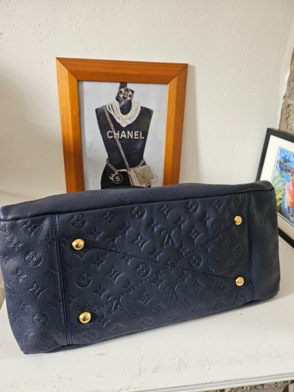 LOUIS VUITTON ARTSY MM - Image 6