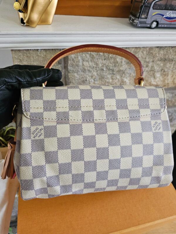 LOUIS VUITTON CROISETTE BAG - Image 4
