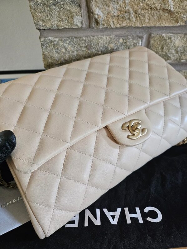 CHANEL CLASSIC SINGLE FLAP CLUTCH - Image 6