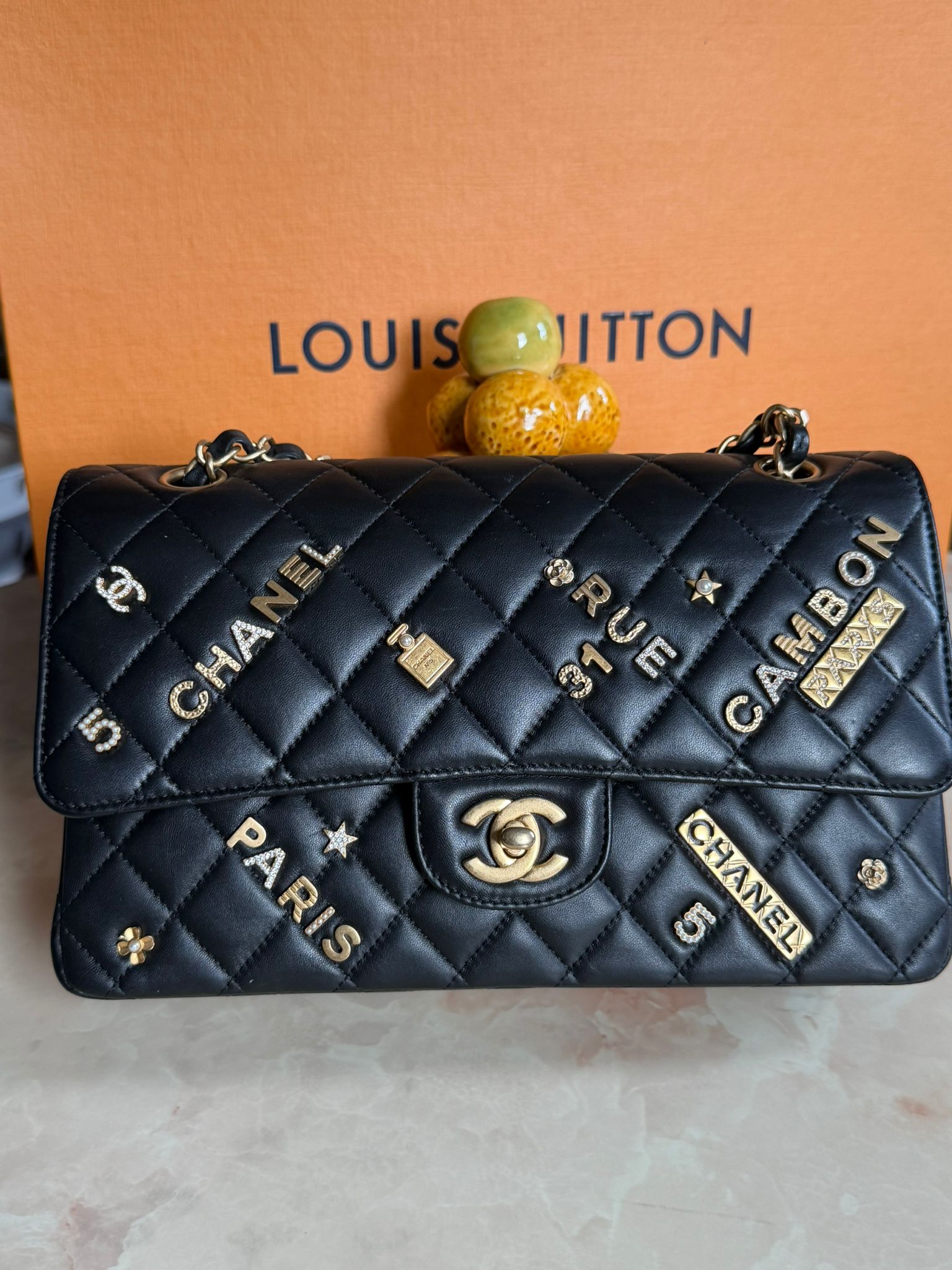 LIMITED EDITION CHANEL MEDIUM DOUBLE FLAP CHARMS BAG - Image 5