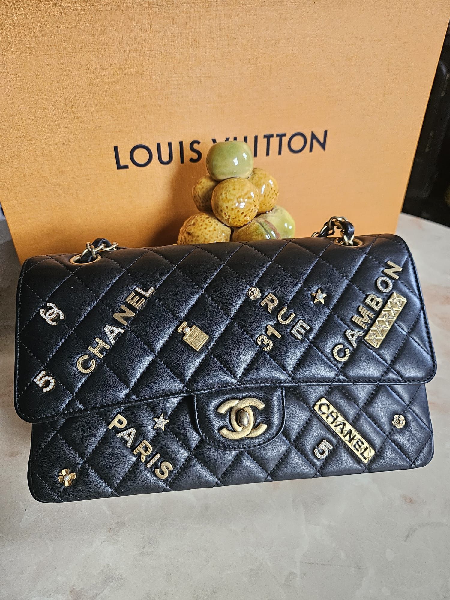 LIMITED EDITION CHANEL MEDIUM DOUBLE FLAP CHARMS BAG - Image 10