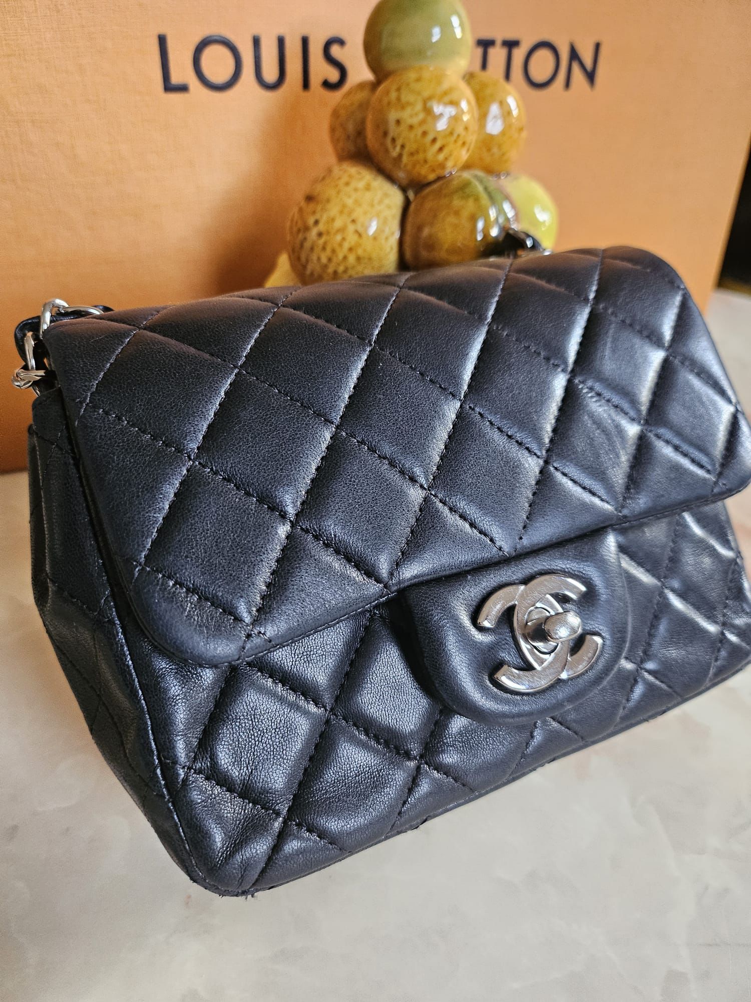 CHANEL MINI SQUARE FLAP - Image 6